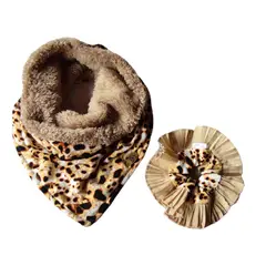 INDEPENDIENTE - Cuello corderito invierno - Hecho a mano - Diseño1 + accesorio1