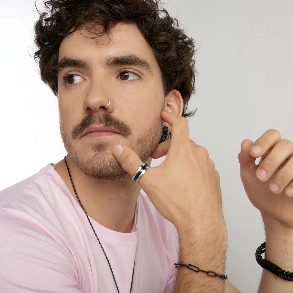 GOIA - Anillo Unisex Geométrico 1 línea Negra - Acero Inoxidable