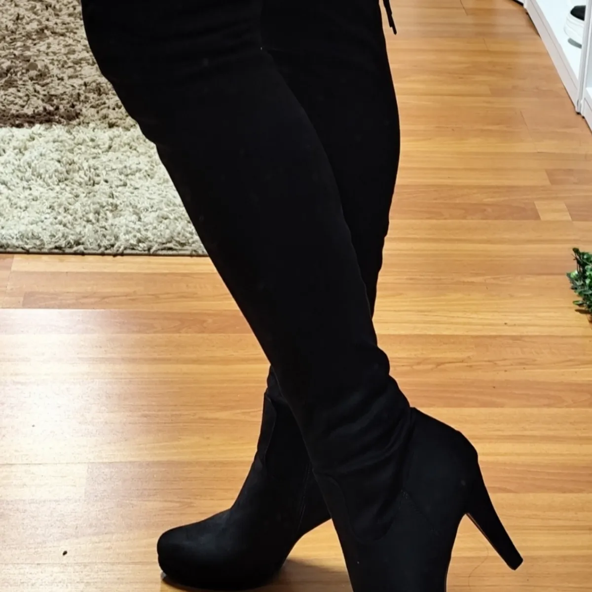 SNOOPY - Bota Bucanera  Mujer   Taco Alto  en Gamuza Elasticada  M324