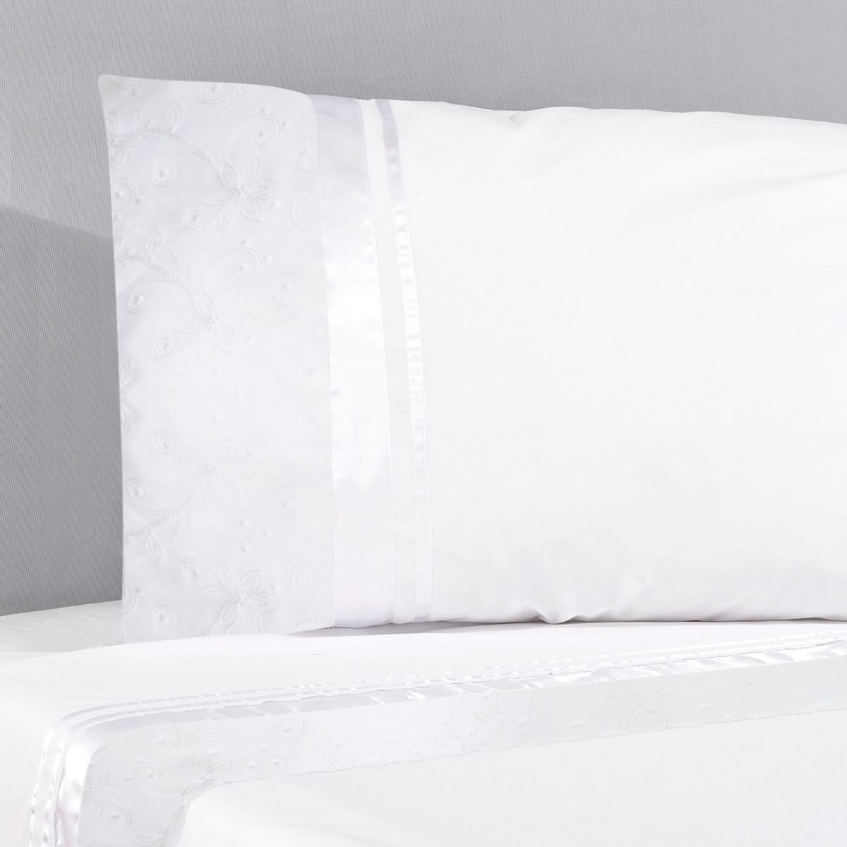 NINA HERRERA - Sábana Clásica Broderie Elisa Blanco 220 Hilos Super King