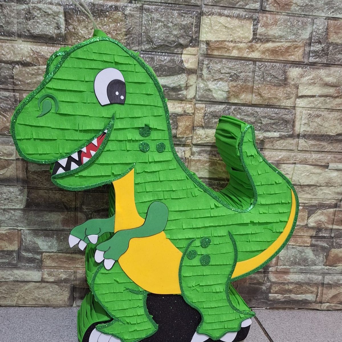 GENERICO - Piñata dinosaurio bebe de 50cm de ancho