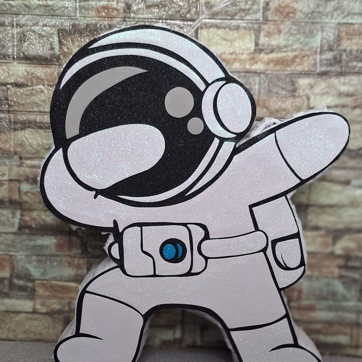 GENERICO - Piñata astronauta de 50cm