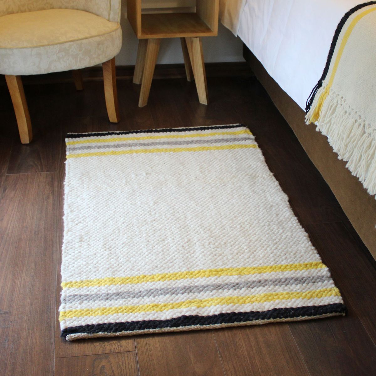 GENERICO - Bajada de Cama Radal - en lana y telar (115 x 80 cm) - Chile Native