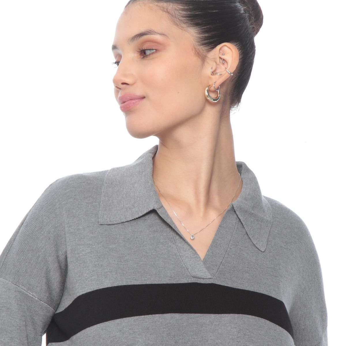 WADOS - SWEATER MANGA LARGA LISTADO ESCOTE V CON CUELLO