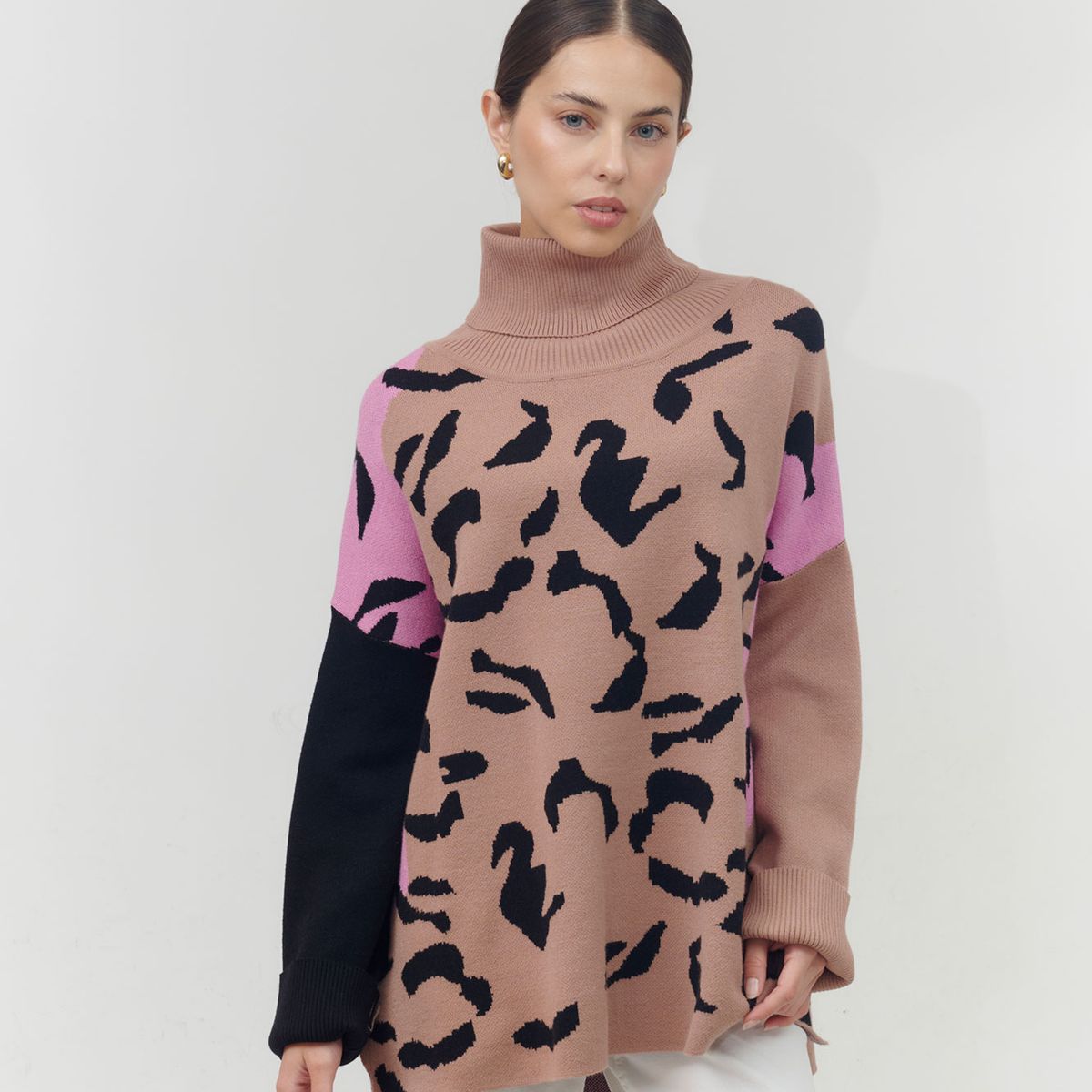 GUINDA - Sweater cuello alto estampado NIZA GUINDA