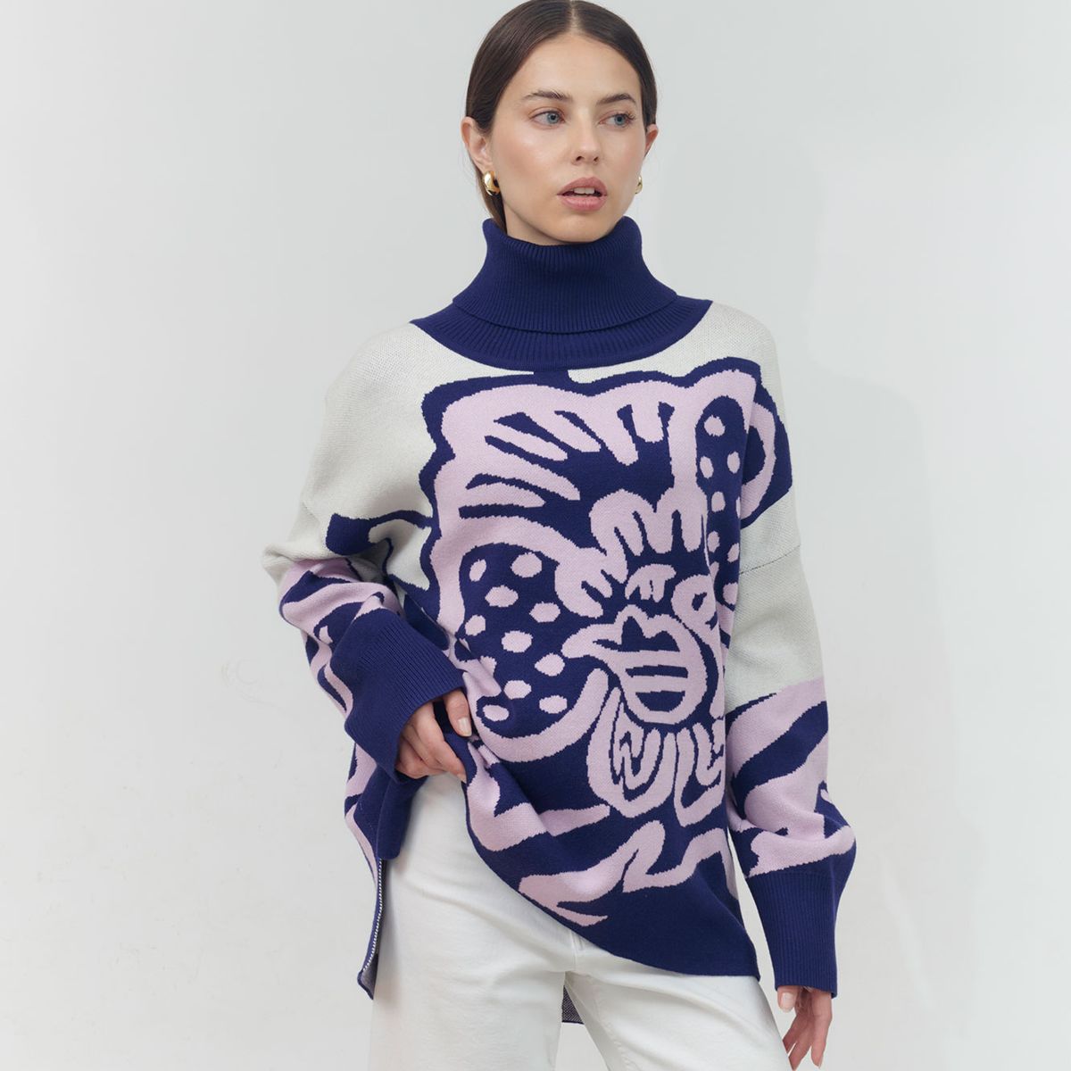 GUINDA - Sweater cuello alto estampado flor EVA GUINDA