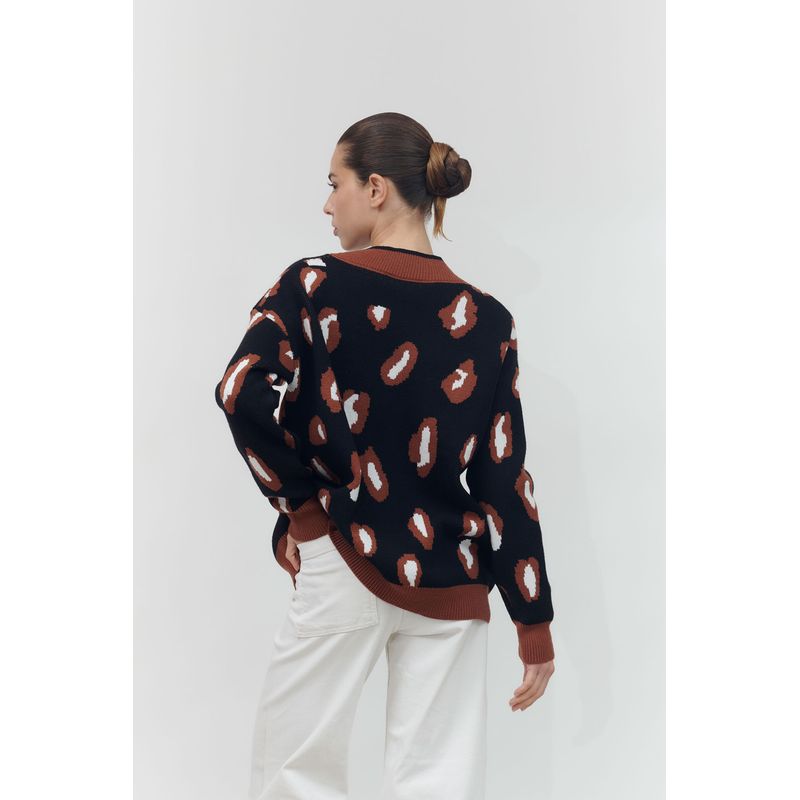 GUINDA - Chaleco con botones dorados estampado leopardo KORI GUINDA