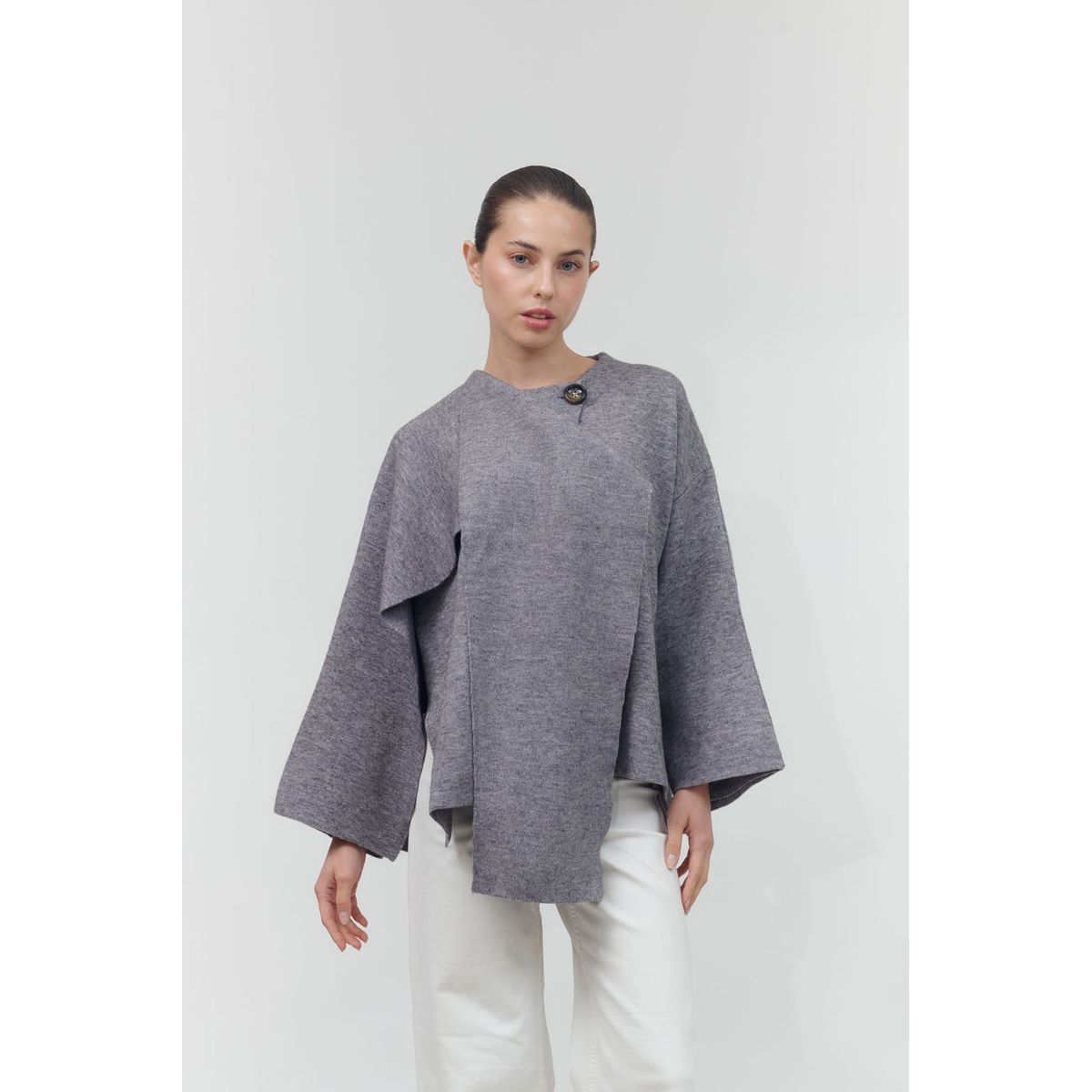 GUINDA - Abrigo liso corte diagonal Neko Guinda