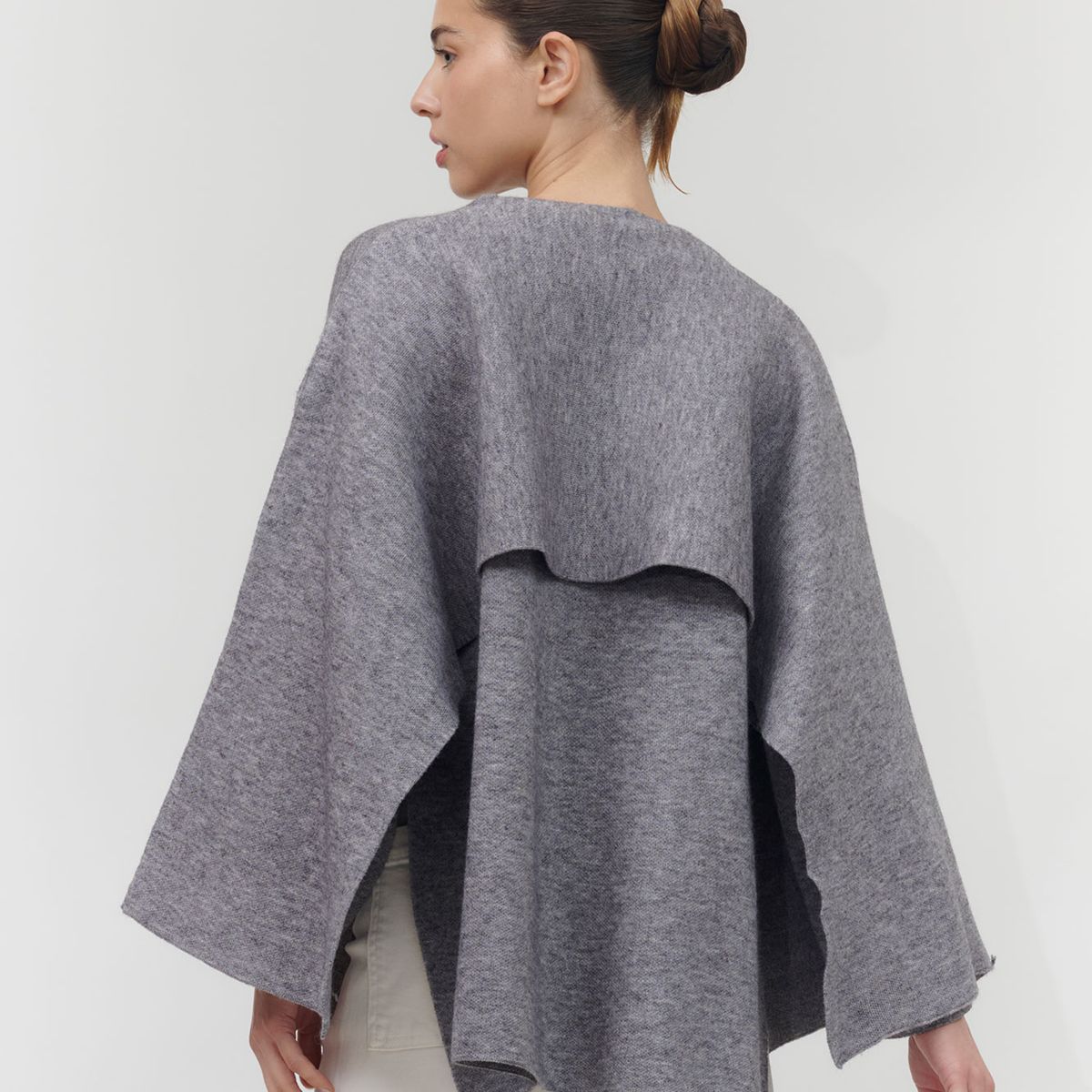 GUINDA - Abrigo liso corte diagonal Neko Guinda