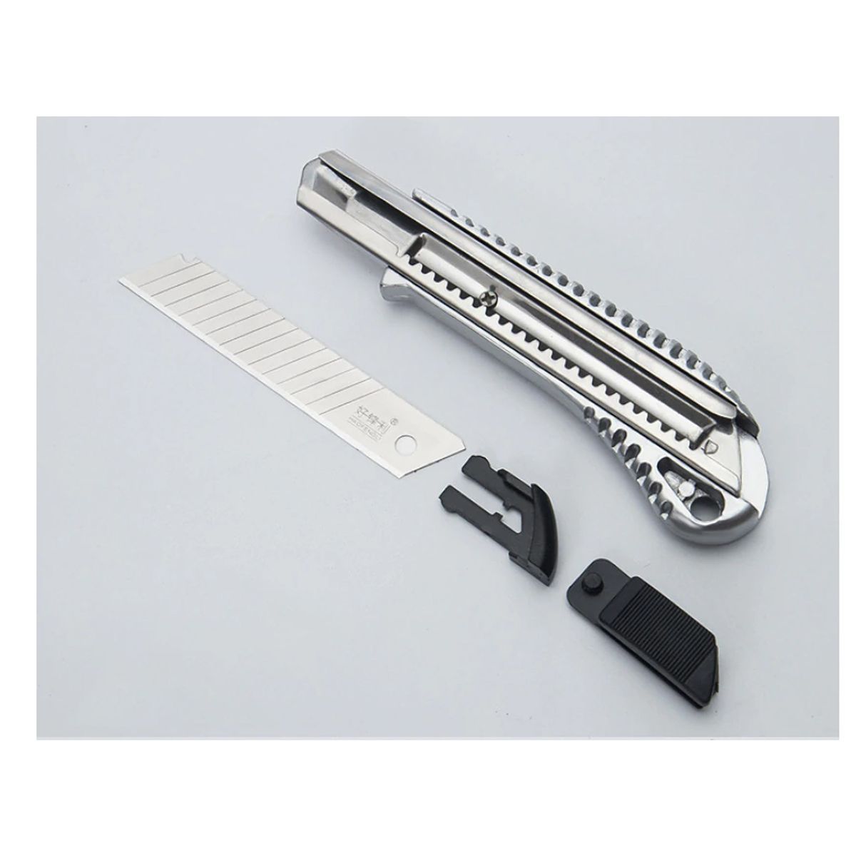 PACIFIC - Cuchillo Cartonero De 16cms Con Hoja De 18mm Metálico - Ps