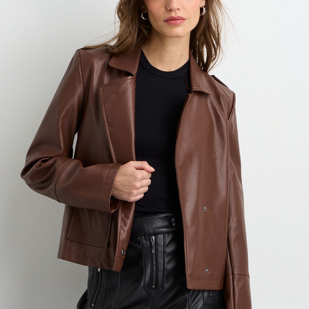 IO - Chaqueta Mujer Café Io