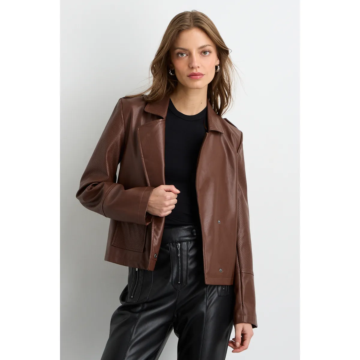 IO - Chaqueta Mujer Café Io