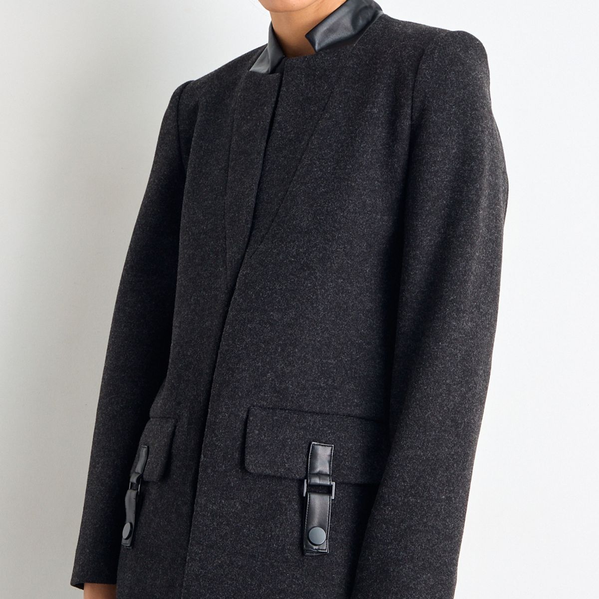 IO - Tapado Abierto Mujer Gris Io