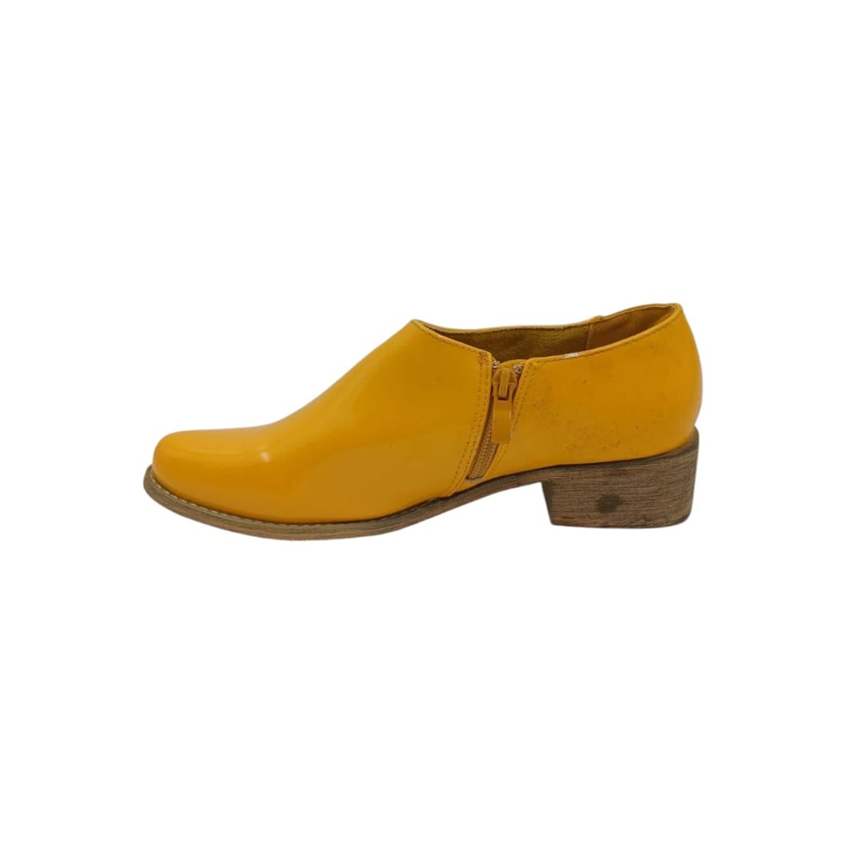 HERIEL - Zapato Amarillo Charol Mujer