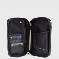 Porta Pasaportes Travel Ripstop Black Essentials