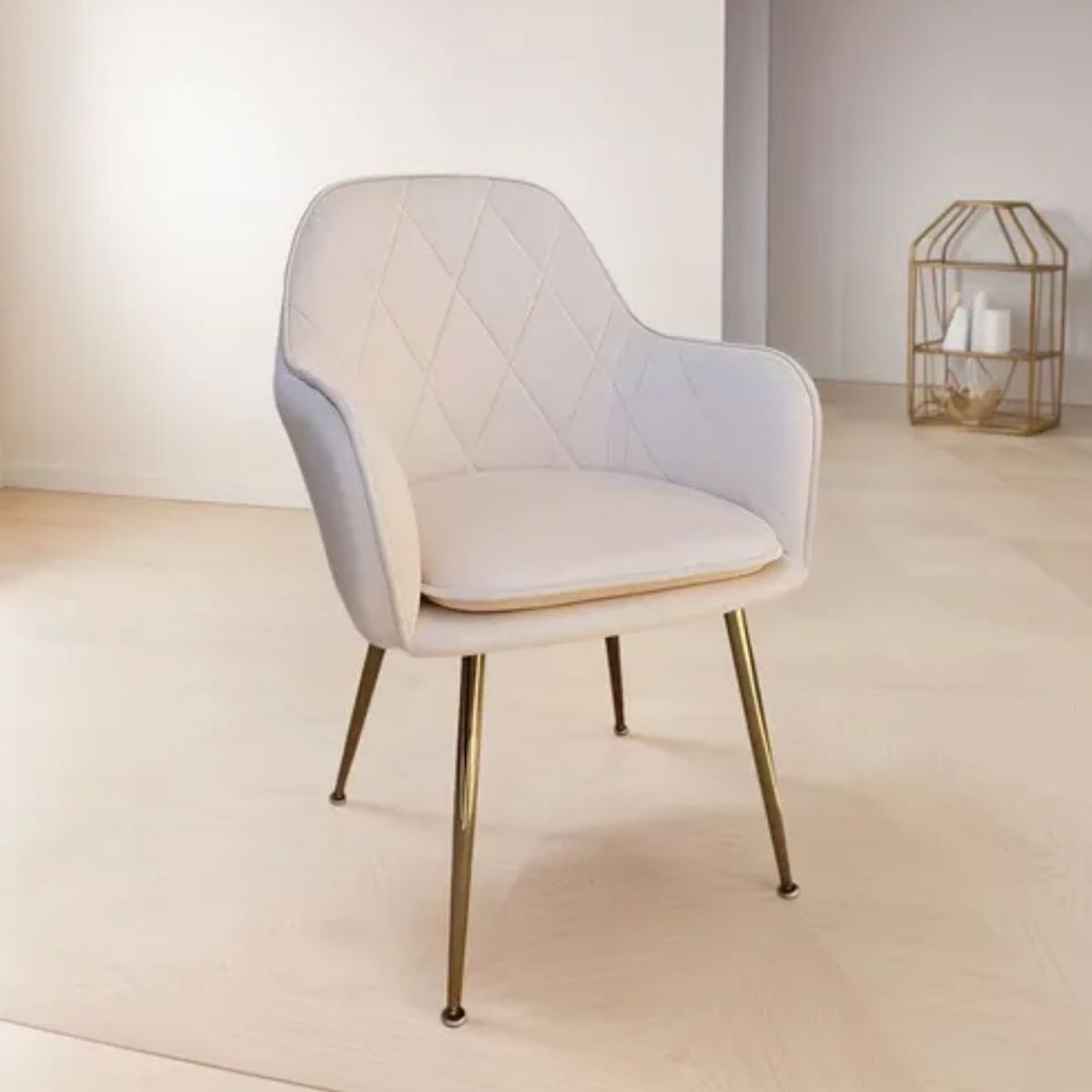 HABITA2 CHILE - SITIAL POLTRONA BEIGE LUX PATAS DORADAS