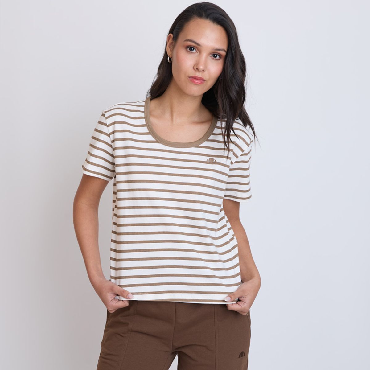 ELLESSE - POLERA MUJER ELLESSE LORENZA RAYAS/CAFÉ