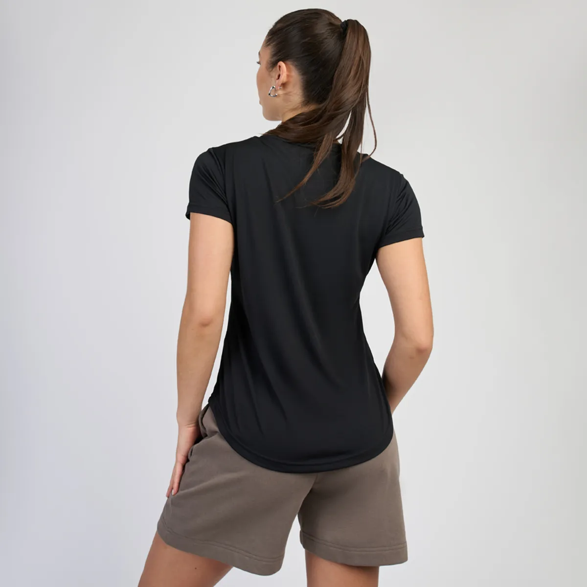 ELLESSE - POLERA MUJER ELLESSE ESTRELLA NEGRO