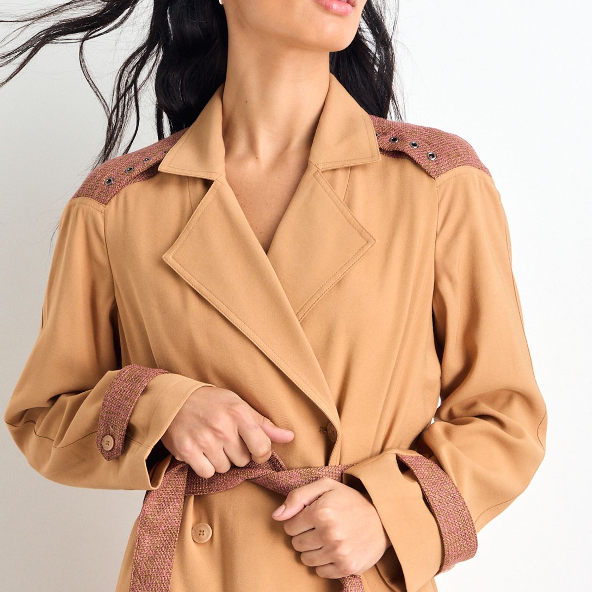 IO - Trench Mujer Café Io