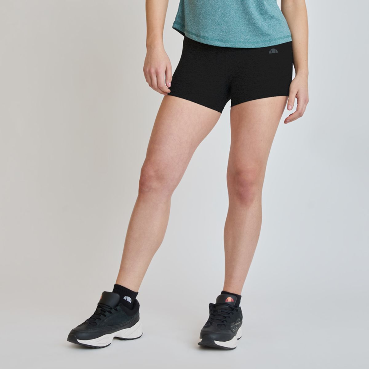 ELLESSE - SHORT MUJER ELLESSE SHARON NEGRO