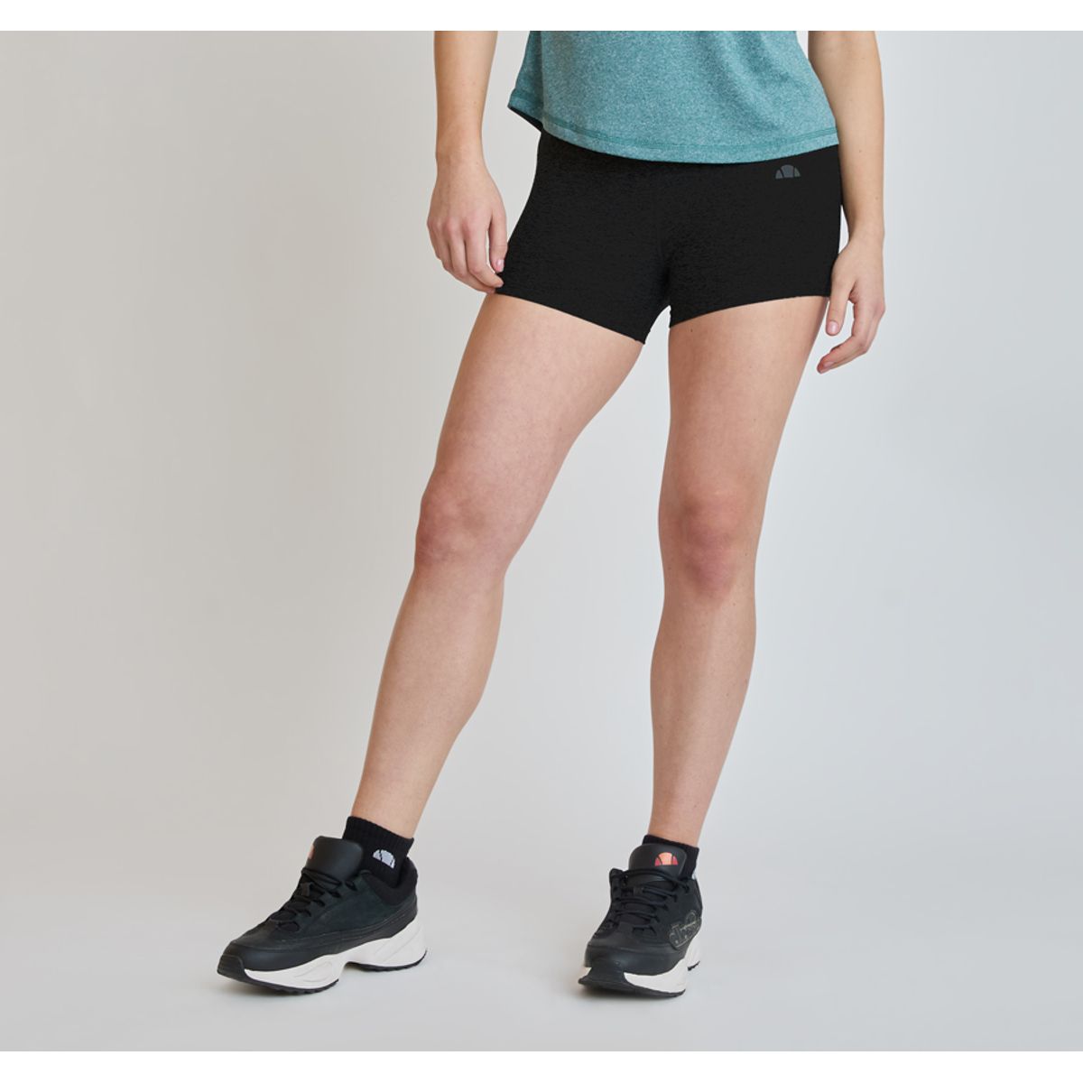 ELLESSE - SHORT MUJER ELLESSE SHARON NEGRO