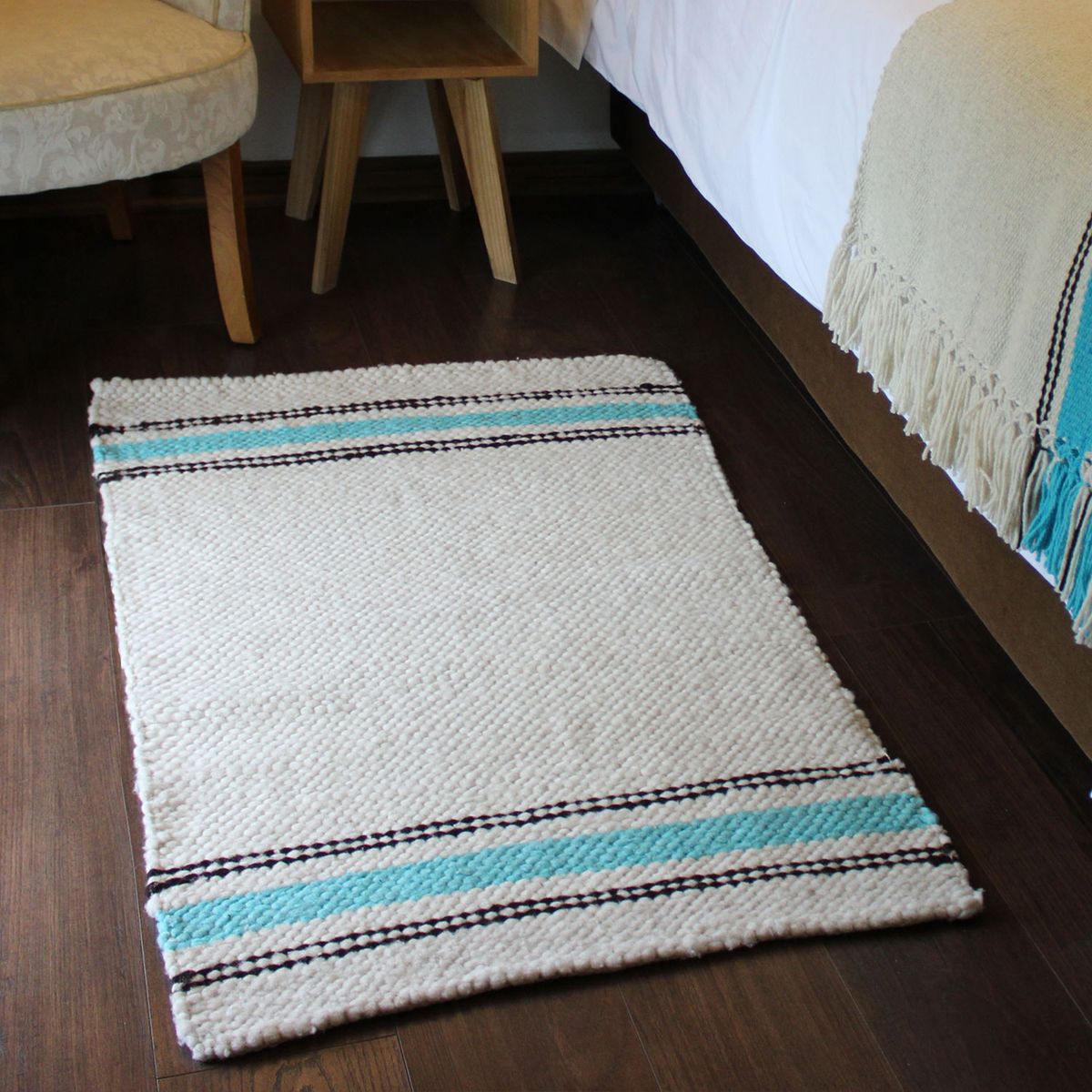 GENERICO - Bajada de Cama Linares - en lana y telar (115 x 80 cm) - Chile Native