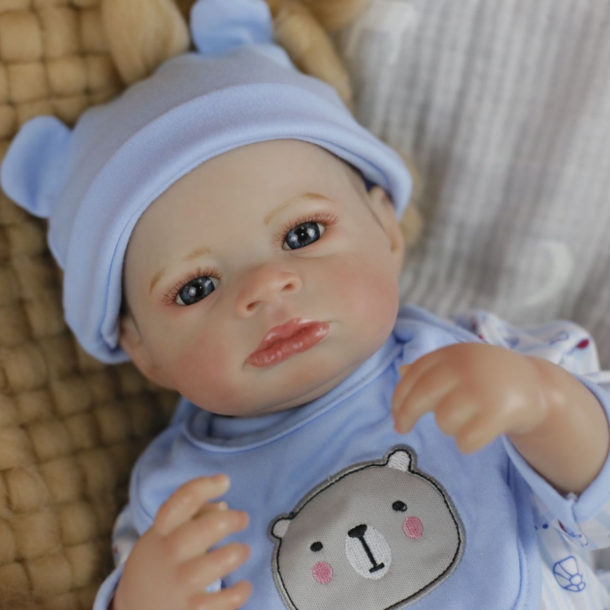 VOYAGE - Muñeca Bebé Reborn Luis 45CM