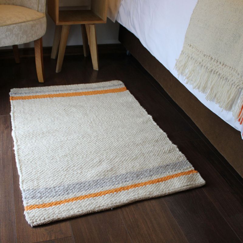 GENERICO - Bajada de Cama Antu - en lana y telar (115 x 80 cm) - Chile Native