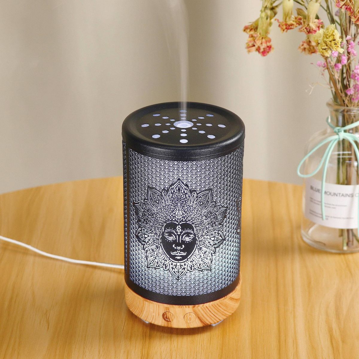 LA CASA DE LOS AROMAS - Humidificador Difusor Metálico - Diseño Budista