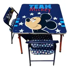 GENERICO - Mesa Didáctica De Actividades Para Niños Con Sillas Mickey