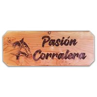 Letrero de Quincho con Grabado Pasión Corralera en Madera para Quincho