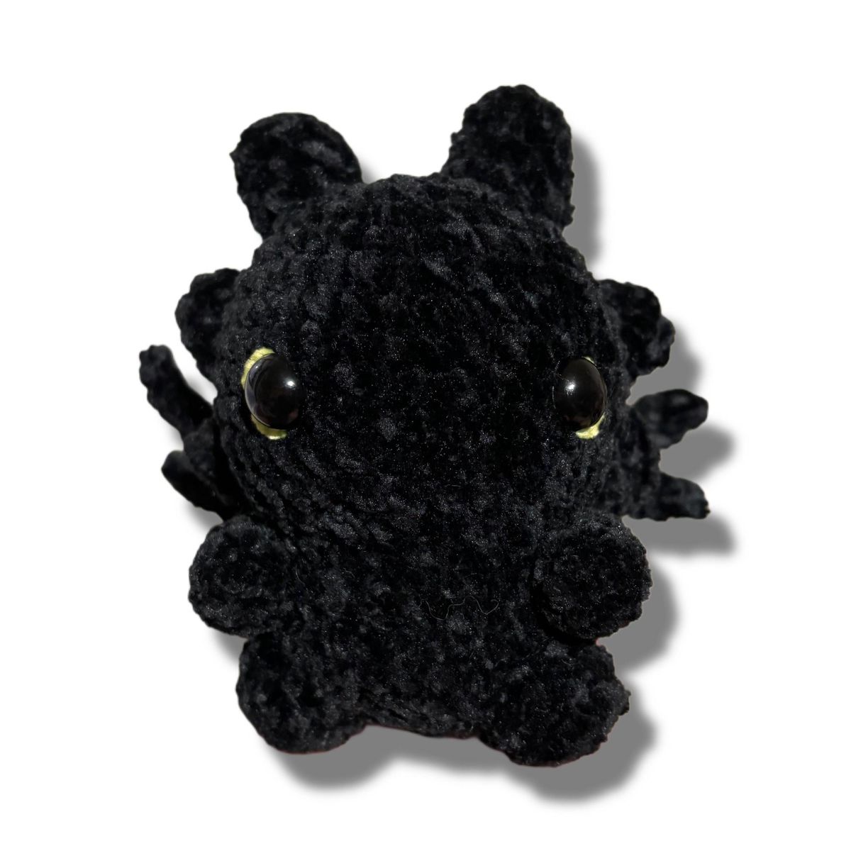 CUMBRES ARTESANIAS NATIVAS - Chimuelo Furia Nocturna Peluche Amigurumi Tejido a Mano Crochet