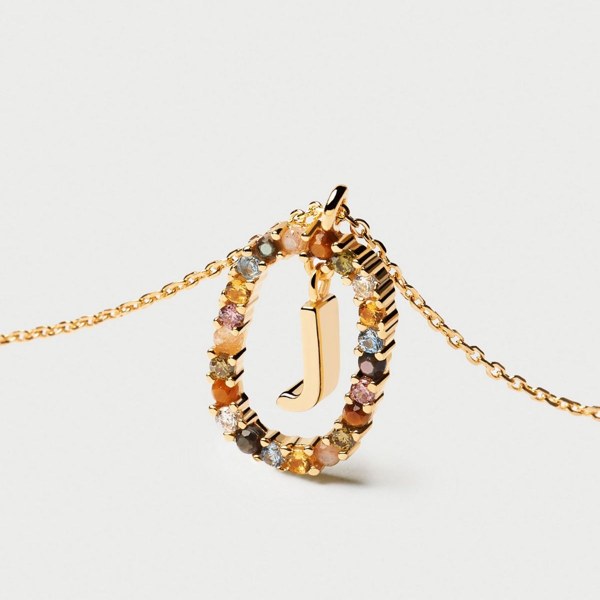 PDPAOLA - Collar Letra J PDPAOLA