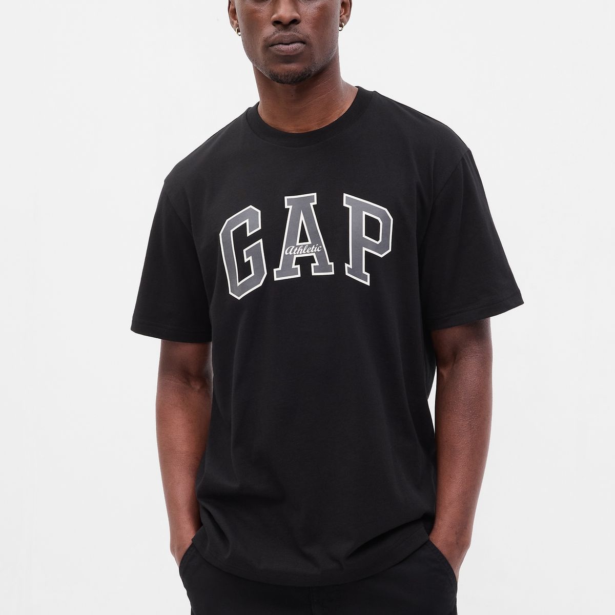 GAP - Polera Hombre Logo Athletic Manga Corta Negro Gap