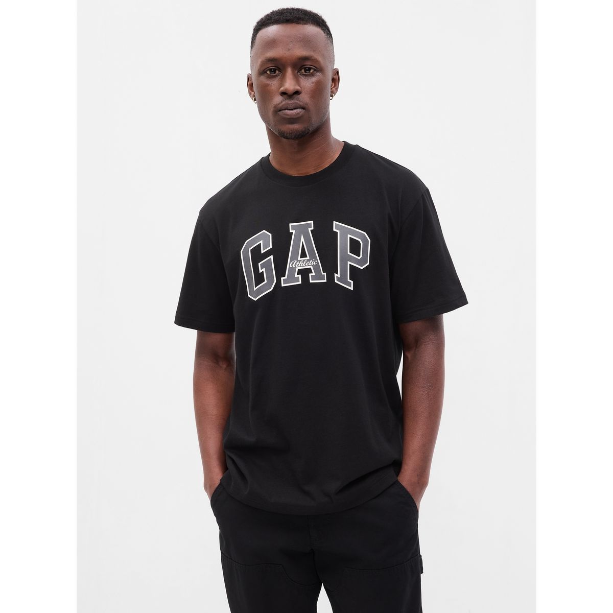 GAP - Polera Hombre Logo Athletic Manga Corta Negro Gap