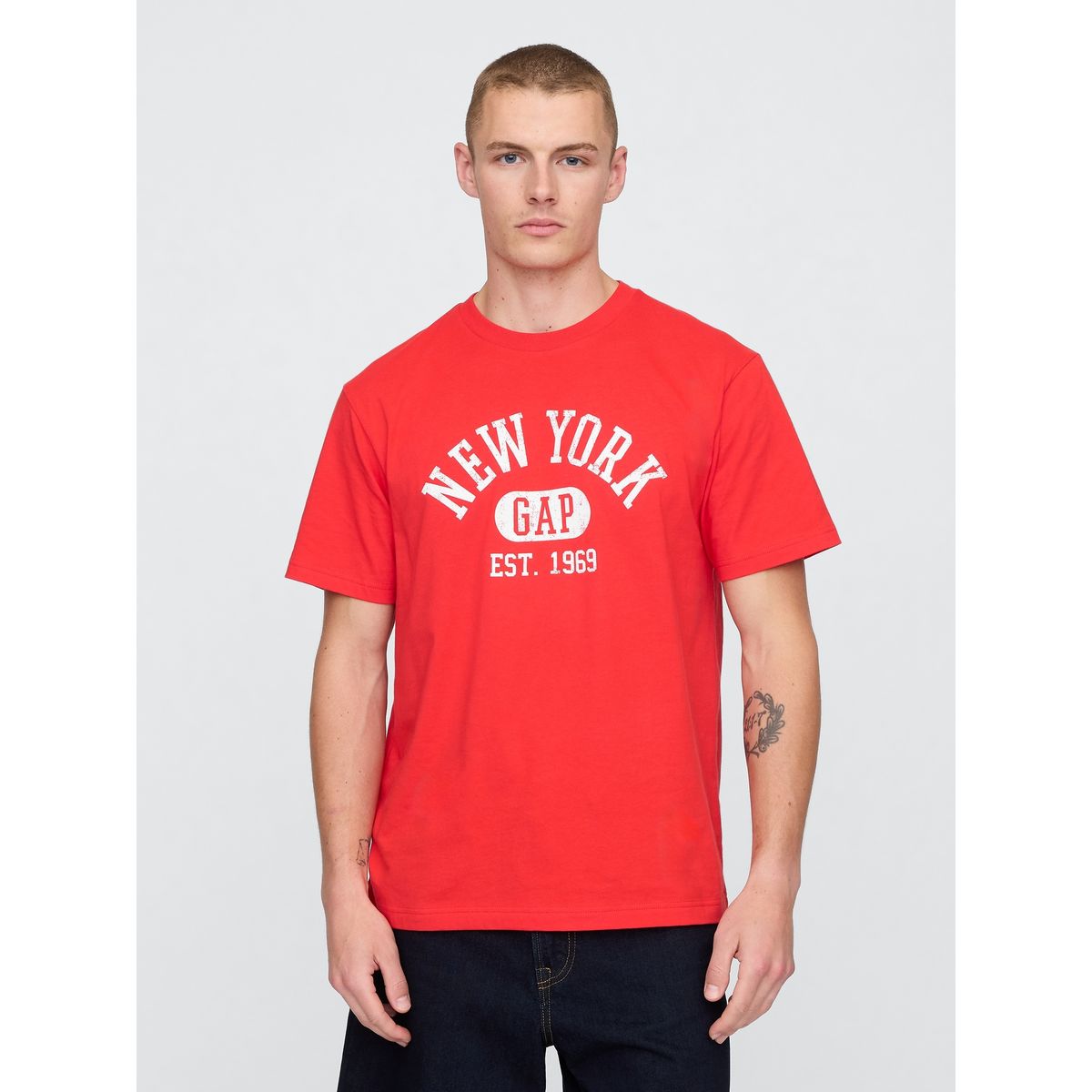 GAP - Polera Hombre Logo Gráfica Manga Corta Rojo Gap