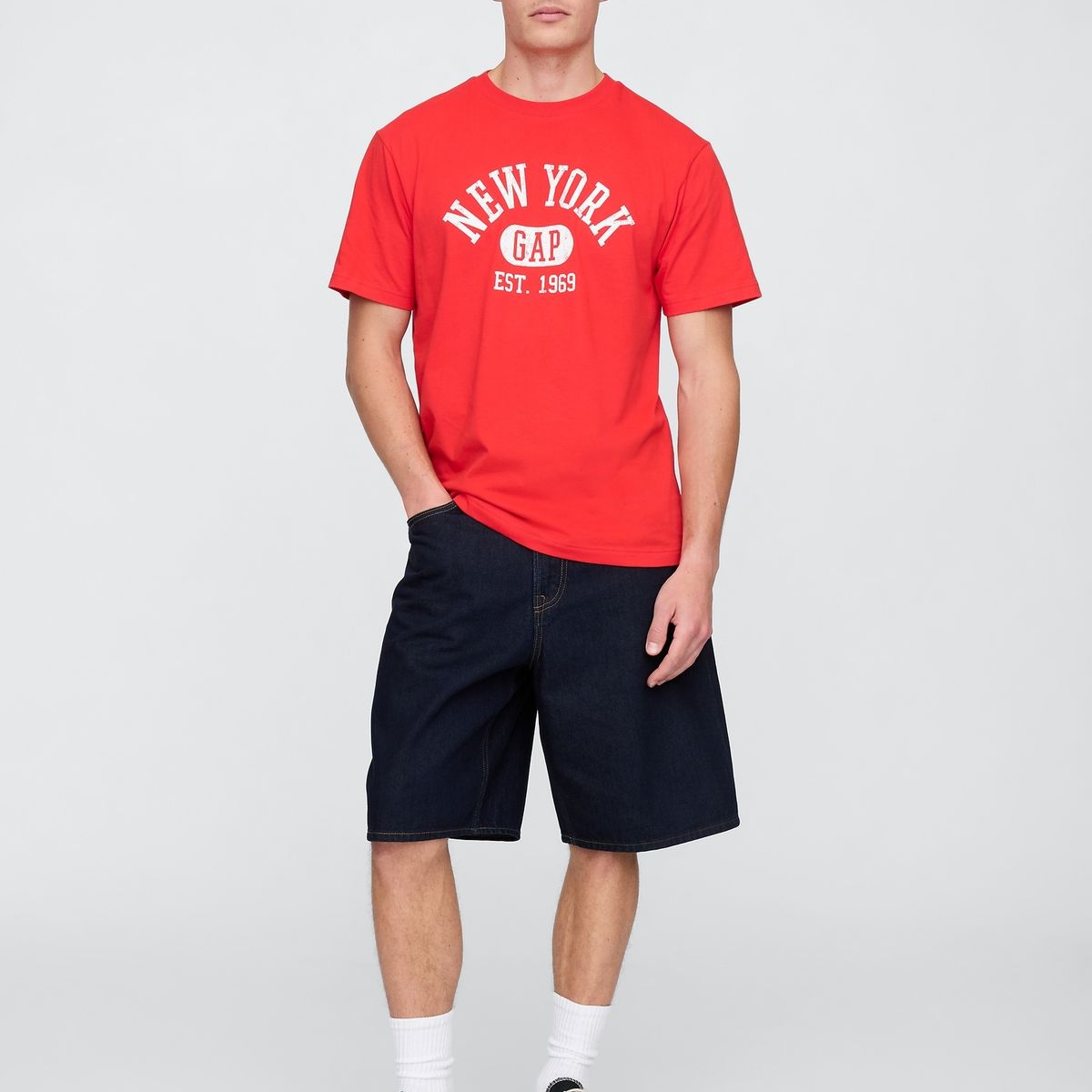 GAP - Polera Hombre Logo Gráfica Manga Corta Rojo Gap