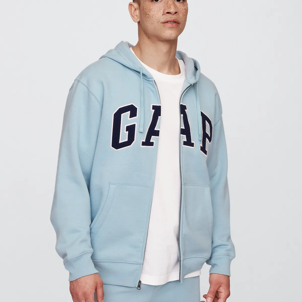 GAP - Polerón Hombre Logo Con Cierre Azul Gap
