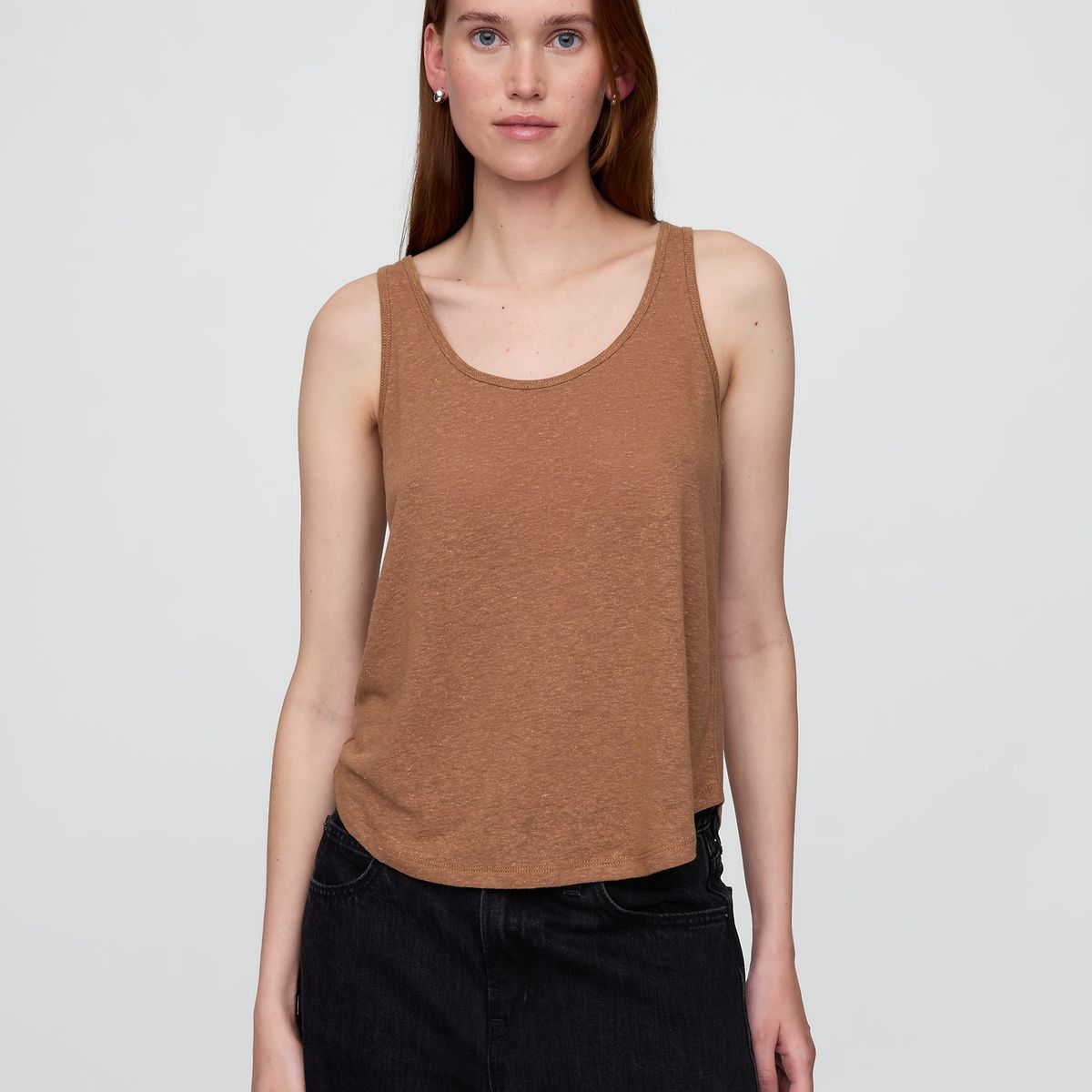 GAP - Polera Mujer Lino Racerback Sin Manga Café Gap