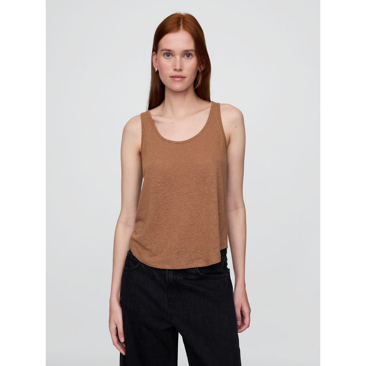 GAP - Polera Mujer Lino Racerback Sin Manga Café Gap