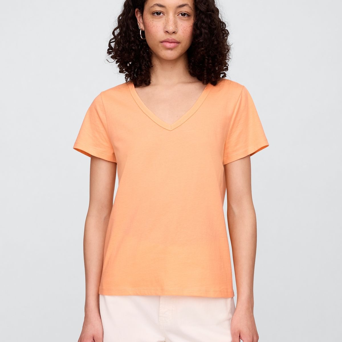 GAP - Polera Mujer Cuello V Manga Corta Naranjo Gap