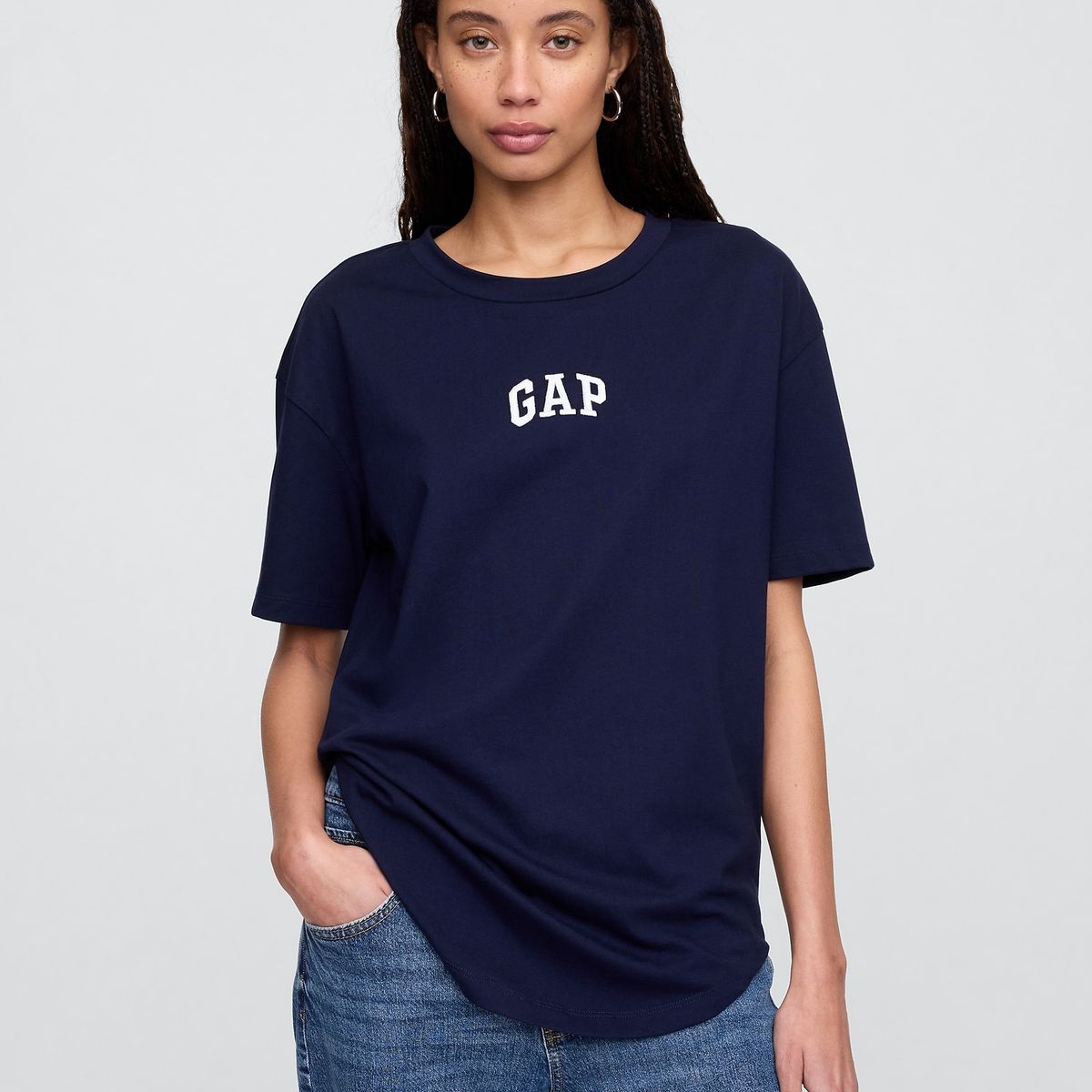 GAP - Polera Mujer Logo Oversized Manga Corta Azul Marino Gap