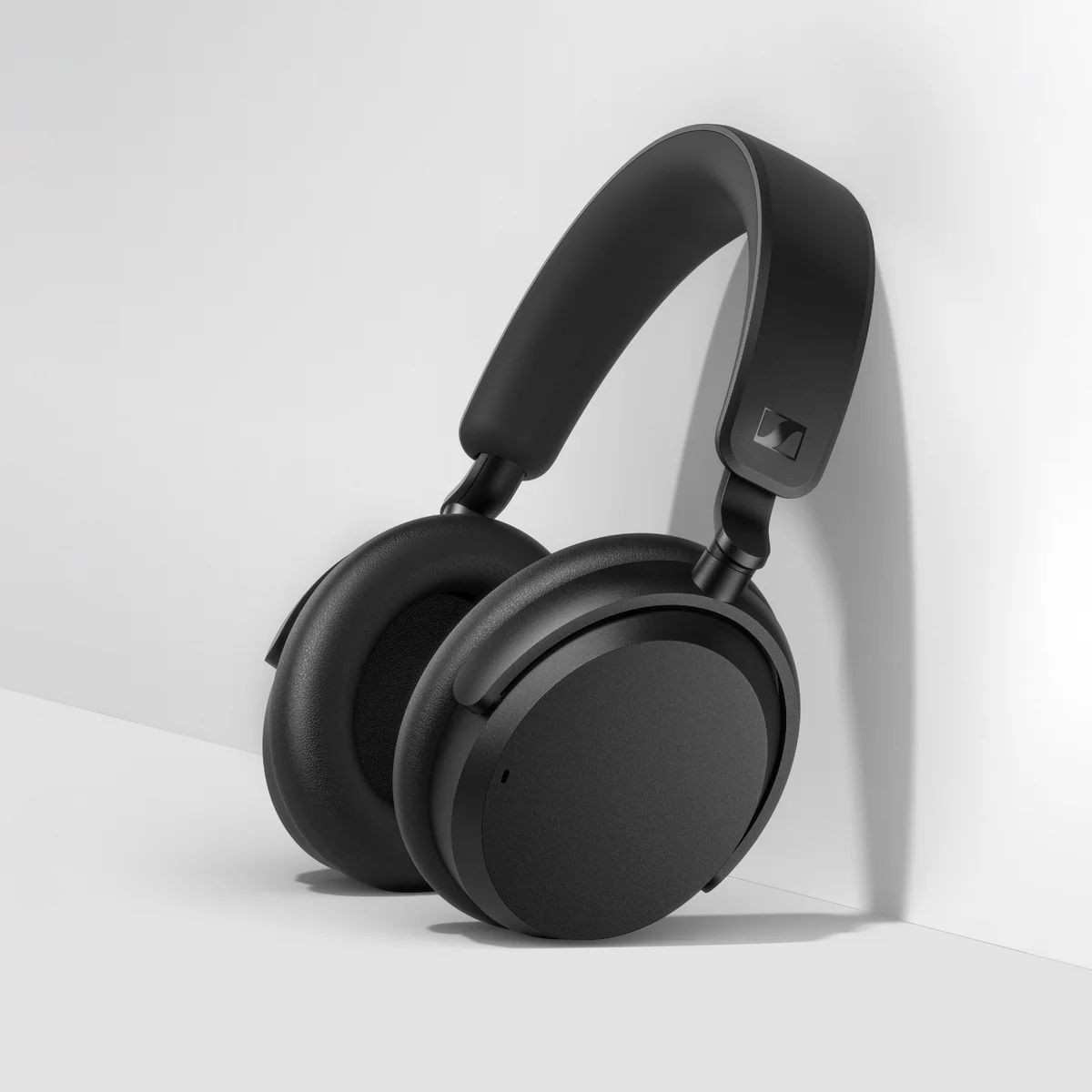 SENNHEISER - Audífonos Wireless Bluetooth ACCENTUM Plus Sennheiser