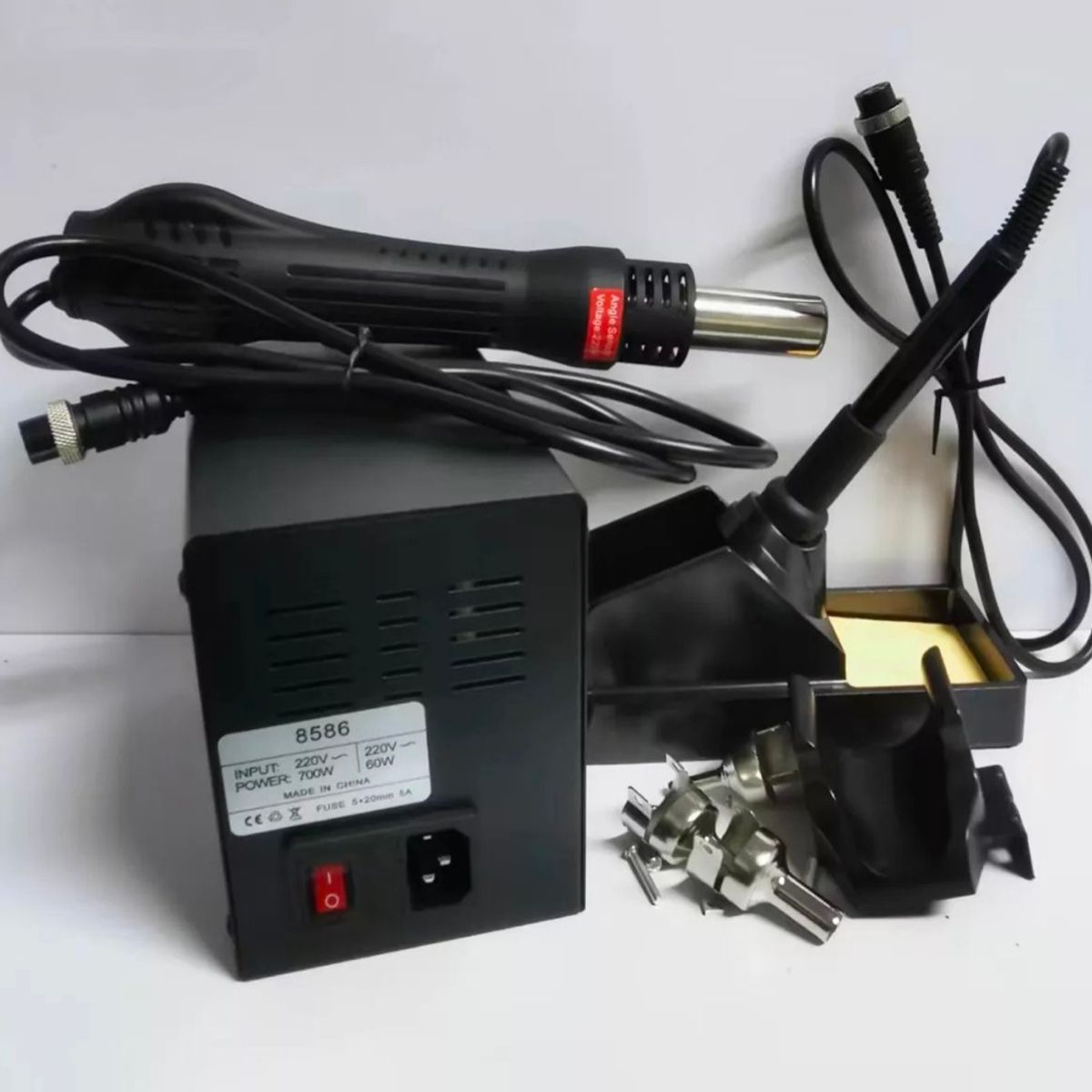 QUICK - Estacion De Soldadura 700w Con Cuatin Y Pistola De Aire