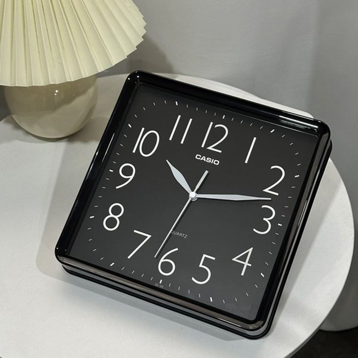 CASIO - RELOJ MURAL CASIO IQ06-1DF ANALOGO PLASTICO