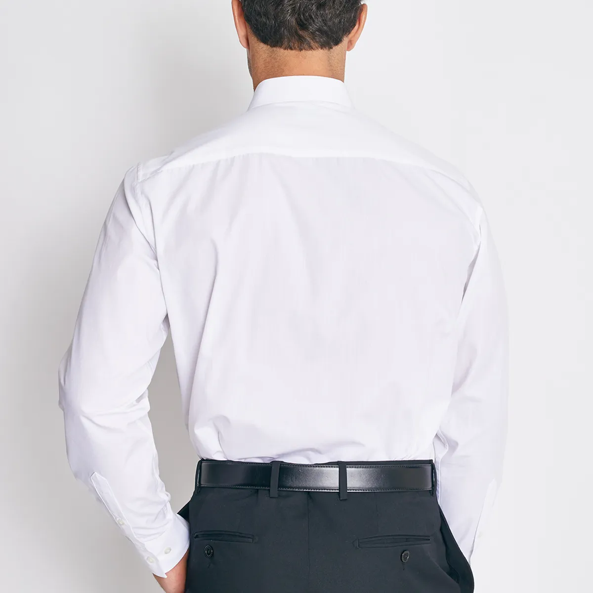 MAVIANNI - Camisa Formal Básica Lisa Regular Poplin Blanco Mavianni