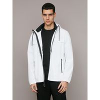 Chaqueta Ligera con Gorro Blanco