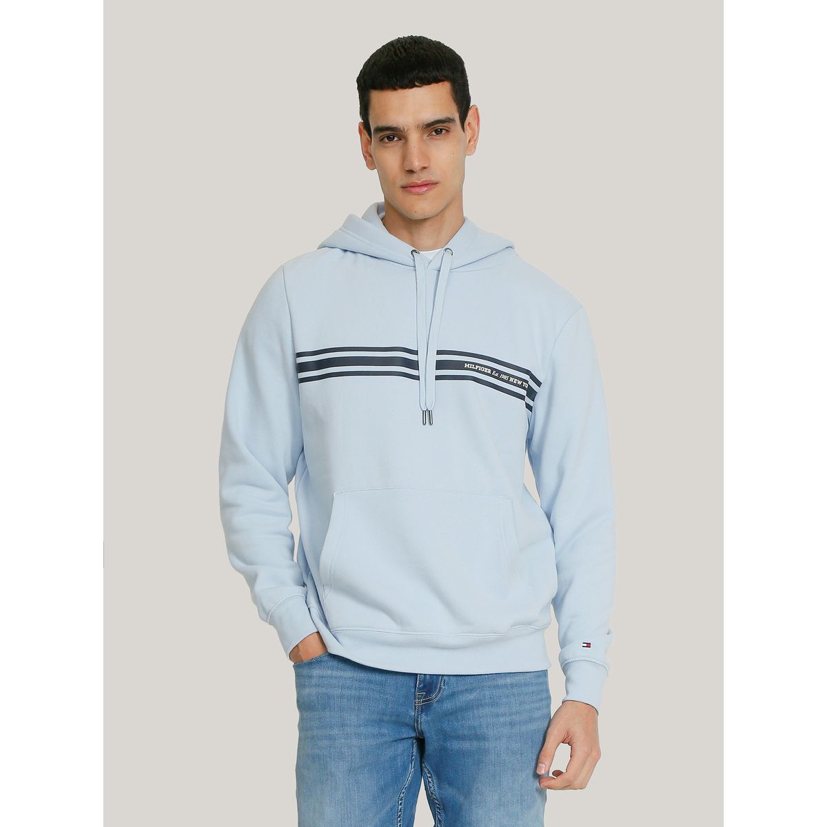 TOMMY HILFIGER - Polerón Hoodie Con Logo Central De Rayas Celeste Tommy Hilfiger
