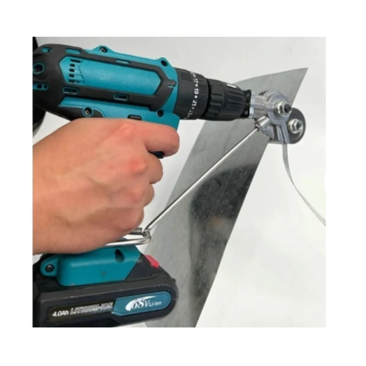 GENERICO - CORTADOR AUXILIAR DE PLACAS METALICAS PARA TALADRO