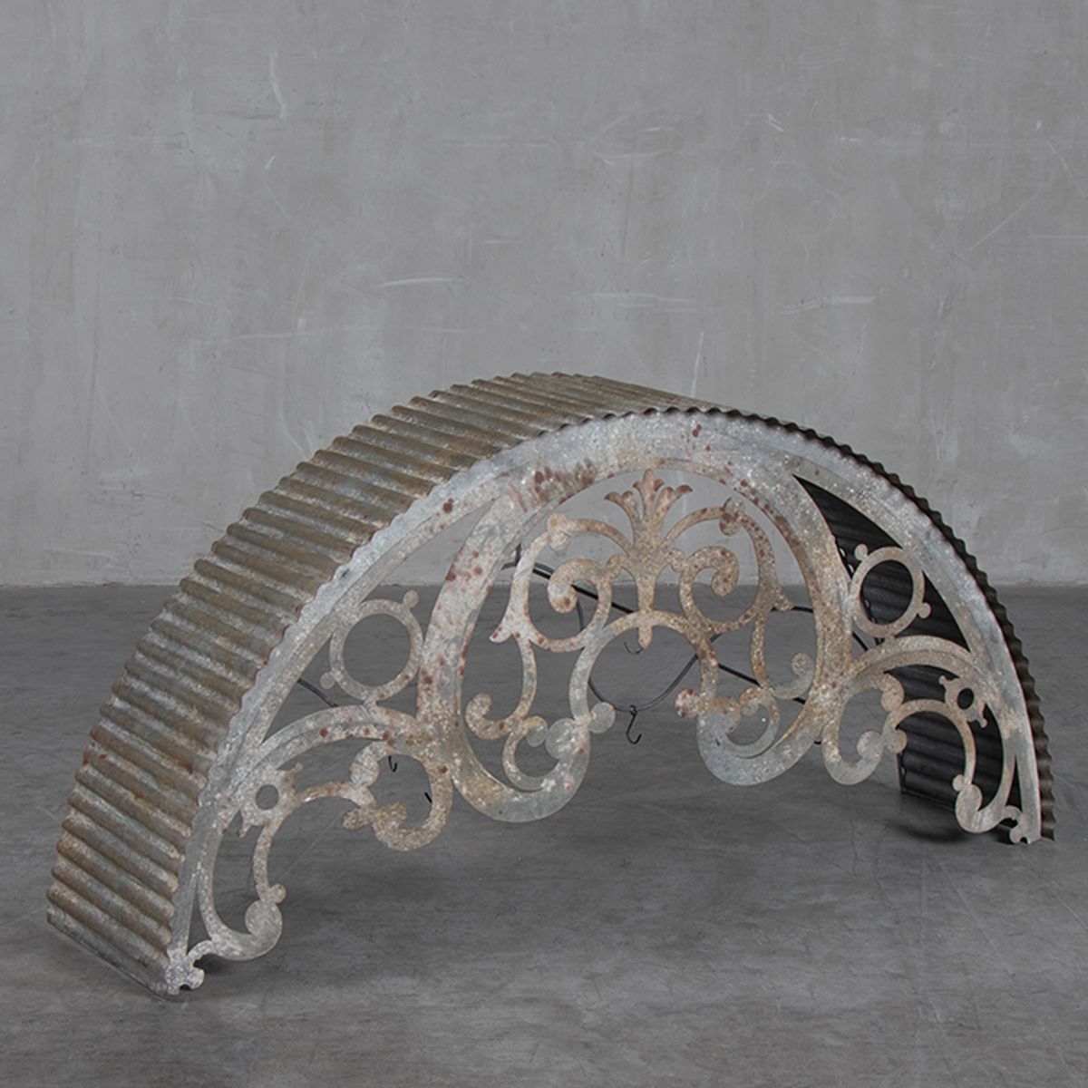 DECOMUEBLES - Arco de Fierro La Portada